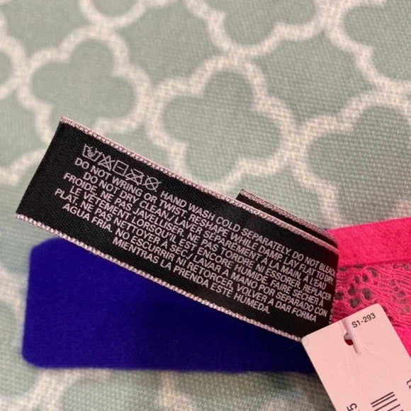 Victoria’s Secret Very Sexy Unlined Lace Demi 32C NWT - Picture 8 of 10